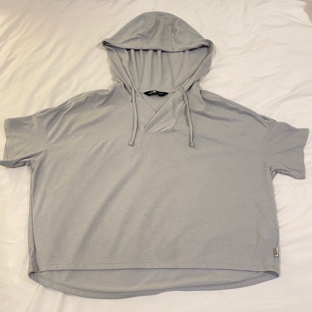 The North Face cropped hooded tee